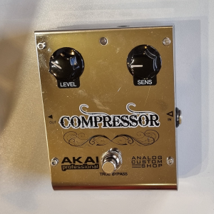 AKAI Kompresszor Pedál  (Használt) AKAI Kompresszor Pedál  (Használt)