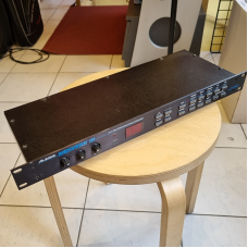Alesis Midiverb III 16 Bites Szimulácios Multieffekt Processzor (Használt)