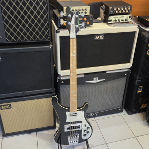 Aria Pro II RB750 Rickenbacker Black Basszusgitár (használt)