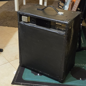 Behinger Ultrabass BX600 Basszusgitár Kombó (használt)