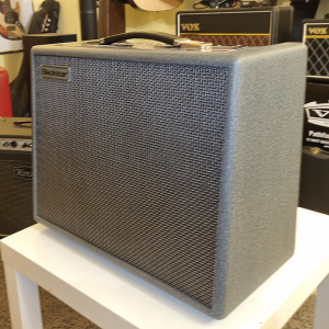 Blackstar Silverline Special 50W Gitárkombó (használt) Blackstar Silverline Special 50W Gitárkombó (használt)
