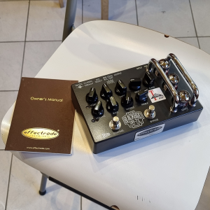 Effectrode The Blackbird SR-71 Overdrive Pedál (használt) Effectrode The Blackbird SR-71 Overdrive Pedál (használt)