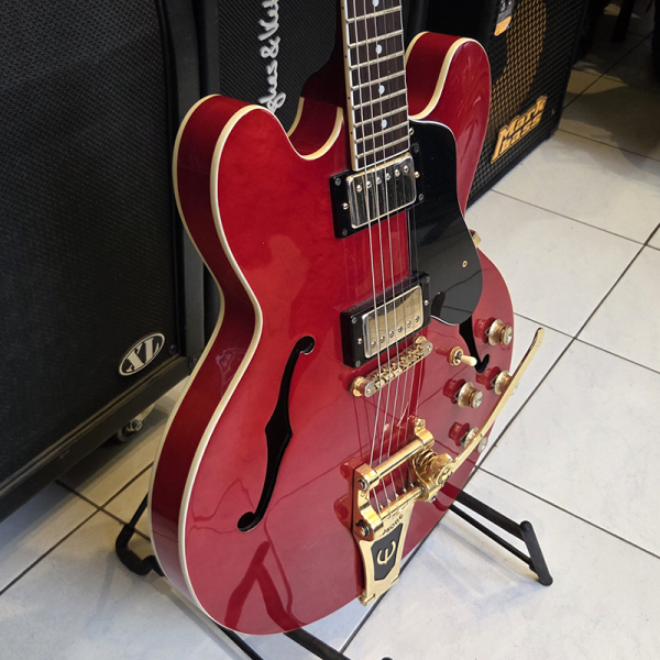 Epiphone Riviera Deluxe CH Jorma Kaukonen Signature Elektromos gitár+tok (használt)