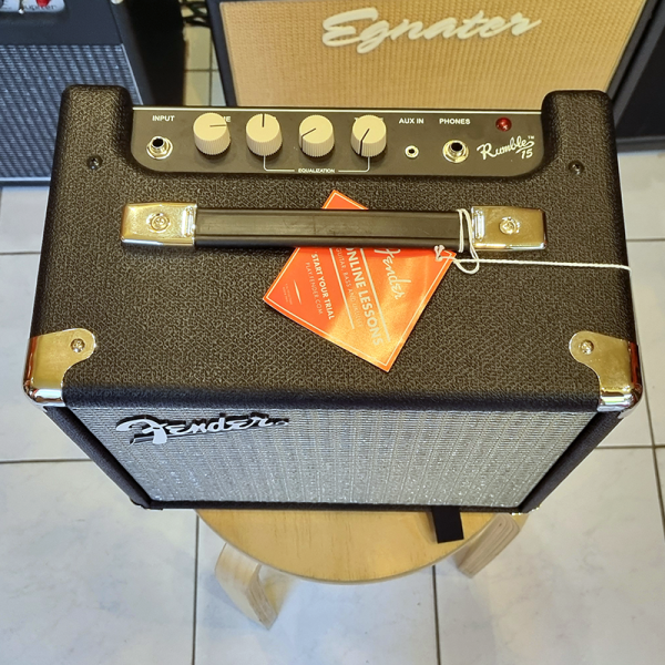 Fender Rumble 15 Basszusgitár Kombó (használt)