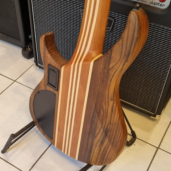 Harley Benton HBZ2005 Basszusgitár JJ (használt)