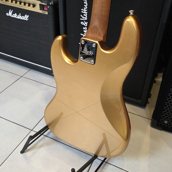 Jet JJB300GD Basszusgitár (Használt)