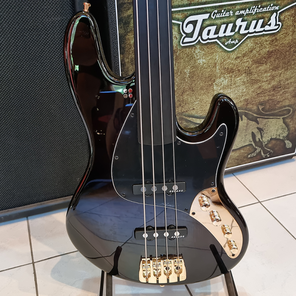 Sandberg Cal TT4 Fretless Basszusgitár (használt)
