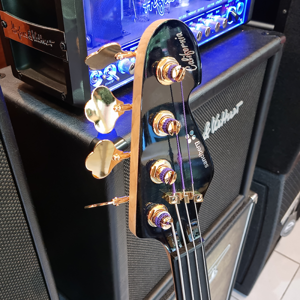 Sandberg Cal TT4 Fretless Basszusgitár (használt)