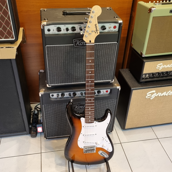 Squier Bullet Stratocaster Elektromos Gitár (használt)