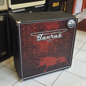 Taurus TC212V Gitárhangfal (használt)