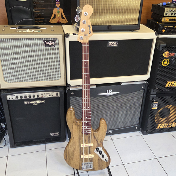 Warmoth Jazz Bass 4-húros Basszusgitár (használt)