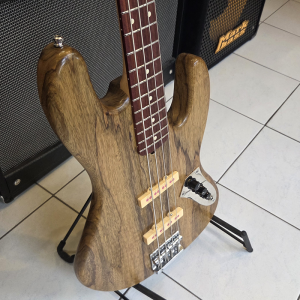 Warmoth Jazz Bass 4-húros Basszusgitár (használt)