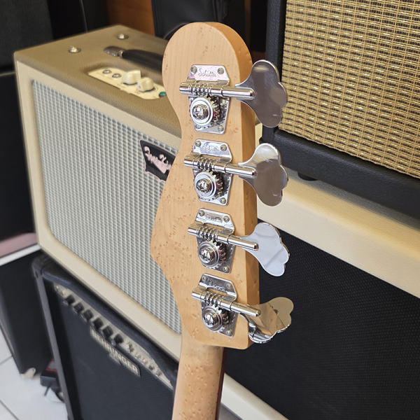 Warmoth Jazz Bass 4-húros Basszusgitár (használt)