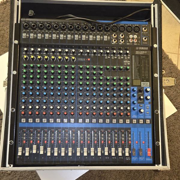 Yamaha MG20XU Keverő (Használt)
