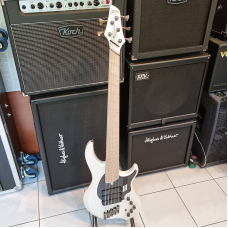 Dingwall Adam "Nolly" Getgood Signature 5-húros Basszusgitár (fehér) Dingwall Adam "Nolly" Getgood Signature 5-húros Basszusgitár (fehér)