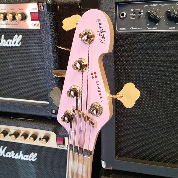 Sandberg California V-TM5 Ltd. Ida Nielsen Signature Basszusgitár Sandberg California V-TM5 Ltd. Ida Nielsen Signature Basszusgitár