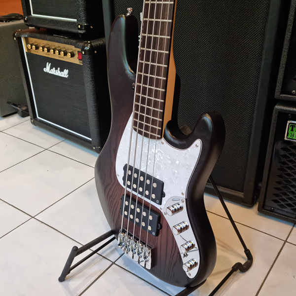 Sandberg California TM2 5-húros Basszusgitár (Brownburst) Sandberg California TM2 5-húros Basszusgitár (Brownburst)