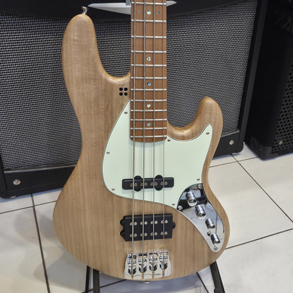 Sandberg California TM4 Super Light Basszusgitár (matt natúr)
