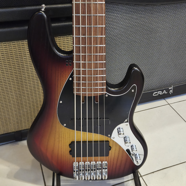 Sandberg California TM6 3-Tónusú Sunburst Basszusgitár