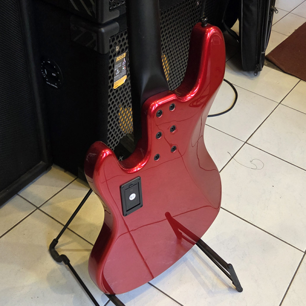 Sandberg California TM4 Basszusgitár (metál vörös)