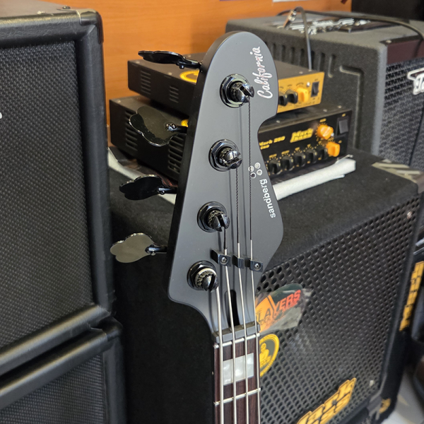 Sandberg California TM4 Basszusgitár (metál vörös)