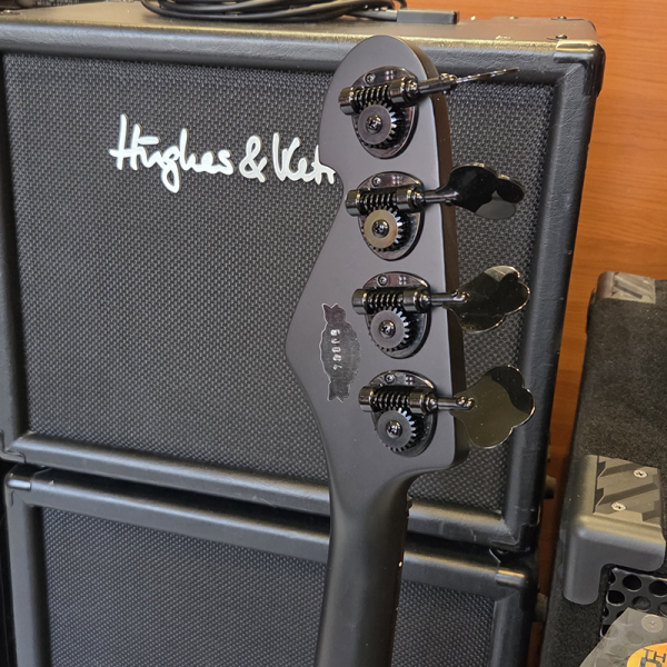 Sandberg California TM4 Basszusgitár (metál vörös)