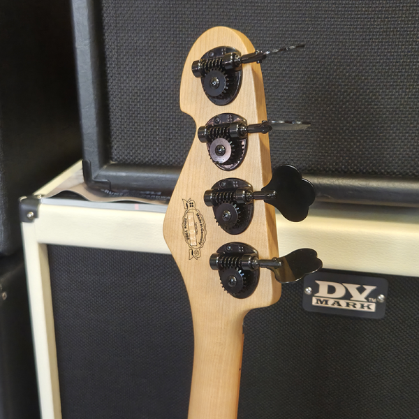 Sandberg California TM4 Super Light Basszusgitár (Matt Redburst)