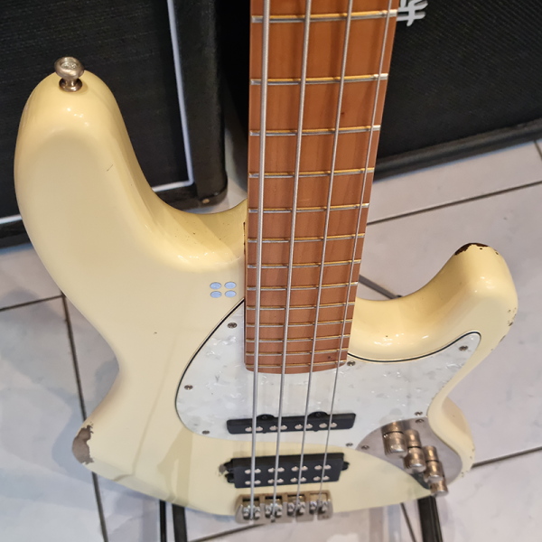 Sandberg California TM4SL Super Light Basszusgitár (Krém Hardcore Aged) Sandberg California TM4SL Super Light Basszusgitár (Krém Hardcore Aged)