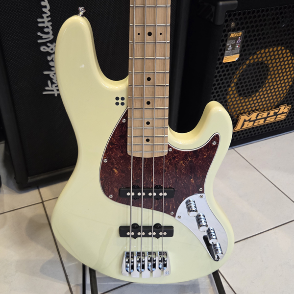 Sandberg California TT4 Lionel 30" Basszusgitár (Krém színű)