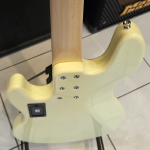 Sandberg California TT4 Lionel 30" Basszusgitár (Krém színű)