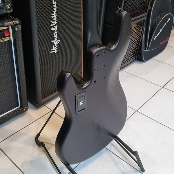 Sandberg California TT4 Basszusgitár (Matt Fekete)