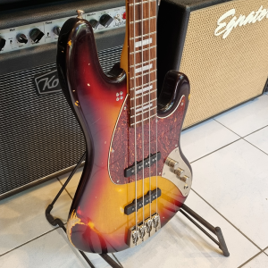 Sandberg California TT4P 35" 3-tónusú Sunburst Hardcore Aged Basszusgitár (passzív) Sandberg California TT4P 35" 3-tónusú Sunburst Hardcore Aged Basszusgitár (passzív)