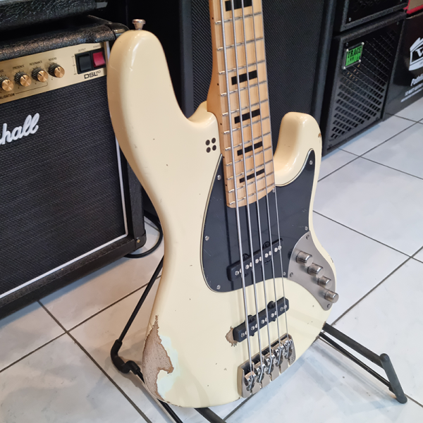 Sandberg California TT5 Greenline Super Light Hardcore Aged Krém Basszusgitár Sandberg California TT5 Greenline Super Light Hardcore Aged Krém Basszusgitár