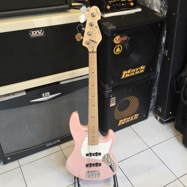 Sandberg California TT4 Lionel 30" Basszusgitár (Pink)