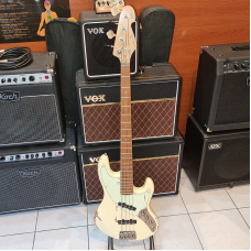 Sandberg California TT4 Hardcore Aged Umbo Signature Basszusgitár (Creme)