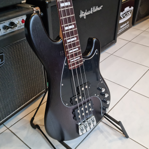 Sandberg California VM4 Blackburst Basszusgitár (Kőris) Sandberg California VM4 Blackburst Basszusgitár (Kőris)