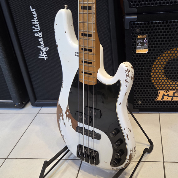 Sandberg California VT4 Virgin White Masterpice Aged Basszusgitár