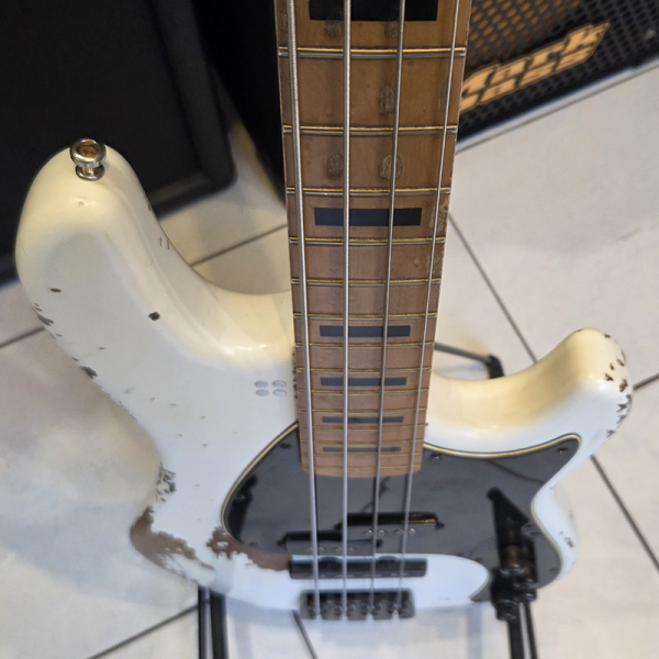 Sandberg California VT4 Virgin White Masterpice Aged Basszusgitár