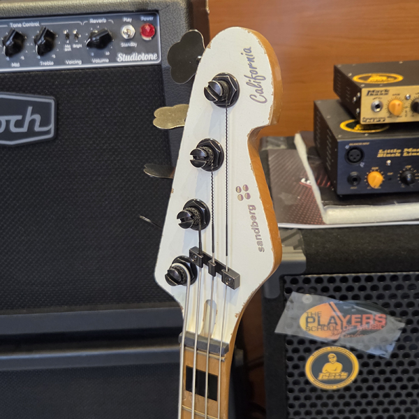 Sandberg California VT4 Virgin White Masterpice Aged Basszusgitár