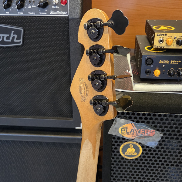 Sandberg California VT4 Virgin White Masterpice Aged Basszusgitár