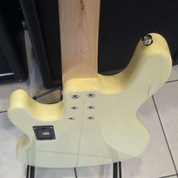 Sandberg Electra TT4RW Creme Basszusgitár