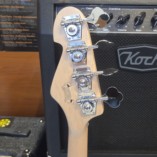 Sandberg Electra TT4RW Creme Basszusgitár