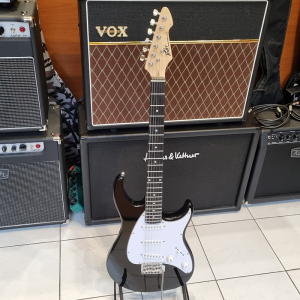 Peavey Raptor Plus Elektromos Gitár Peavey Raptor Plus Elektromos Gitár